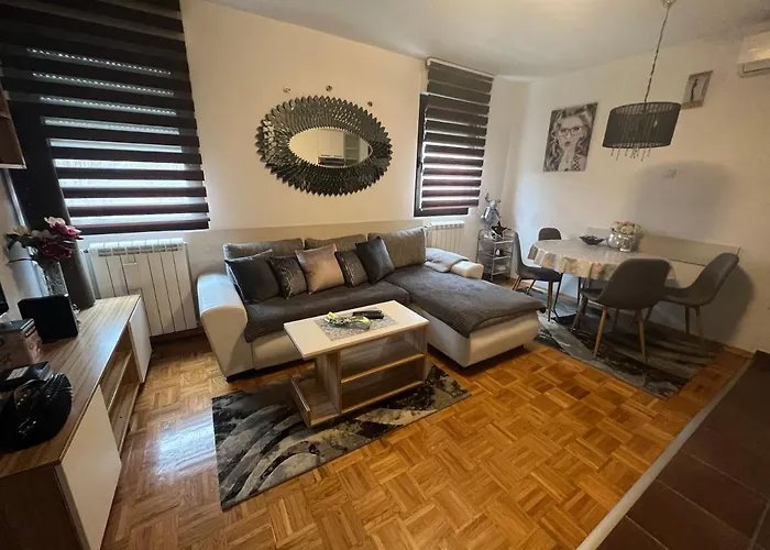 Apartment Sweet Dreams-Close To Zoo,Dinamo Stadium And The City Center